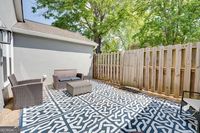 35 Ashleigh Terrace NE, Marietta, GA 30062