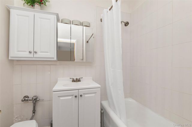 160-15 Powells Cove Boulevard A1, Whitestone, NY 11357