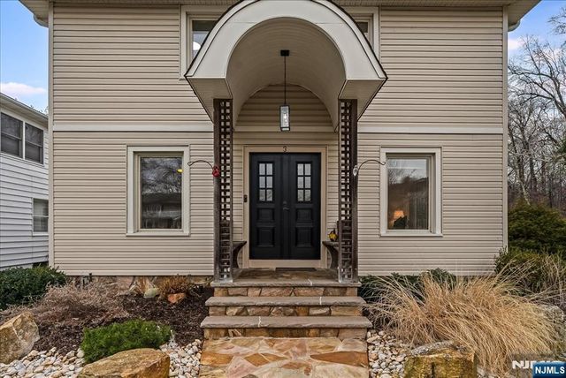 3 Adelina Court, Cedar Grove, NJ 07009