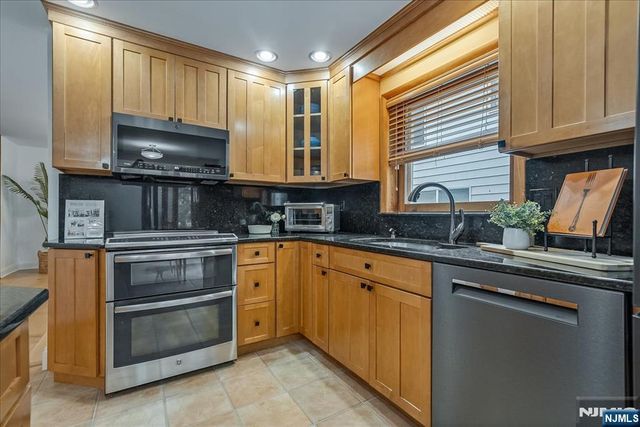 3 Adelina Court, Cedar Grove, NJ 07009