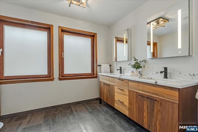 3 Adelina Court, Cedar Grove, NJ 07009