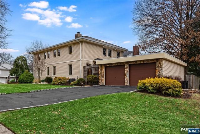 3 Adelina Court, Cedar Grove, NJ 07009