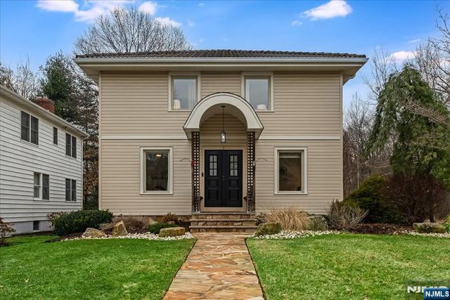 3 Adelina Court, Cedar Grove, NJ 07009