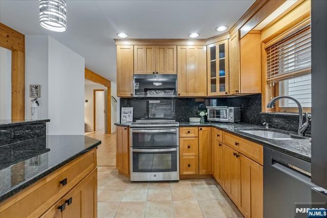 3 Adelina Court, Cedar Grove, NJ 07009