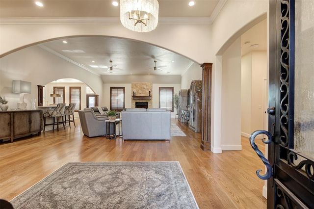 18266 Carlton Way, Edmond, OK 73012