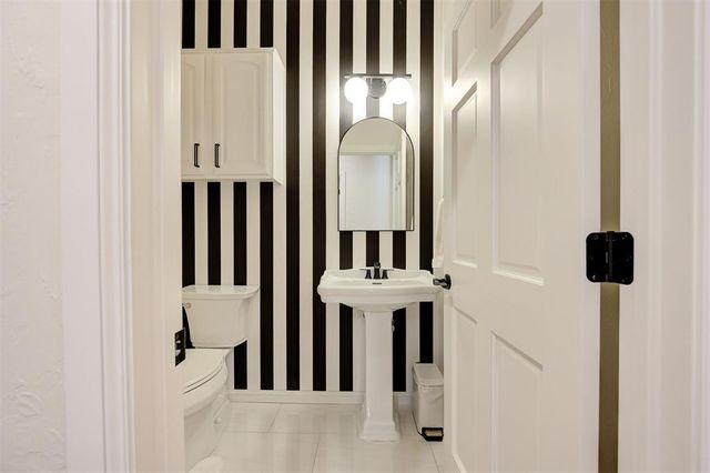 18266 Carlton Way, Edmond, OK 73012