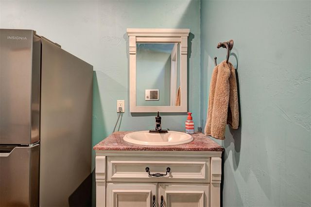 18266 Carlton Way, Edmond, OK 73012