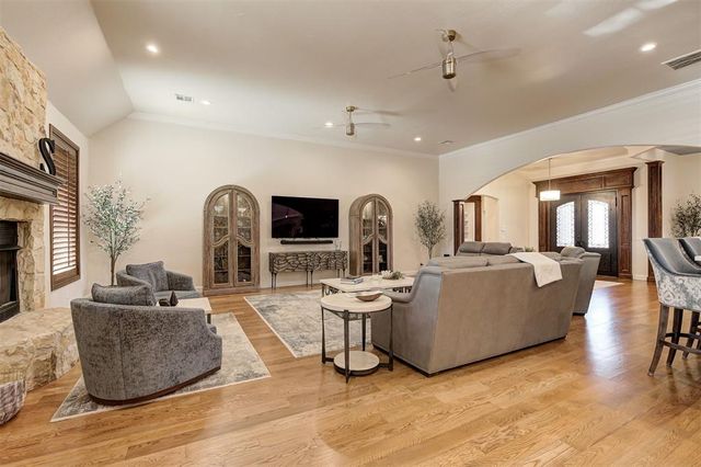 18266 Carlton Way, Edmond, OK 73012