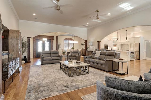 18266 Carlton Way, Edmond, OK 73012