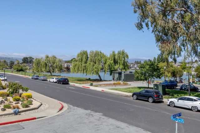 756 Davit Lane, Redwood City, CA 94065