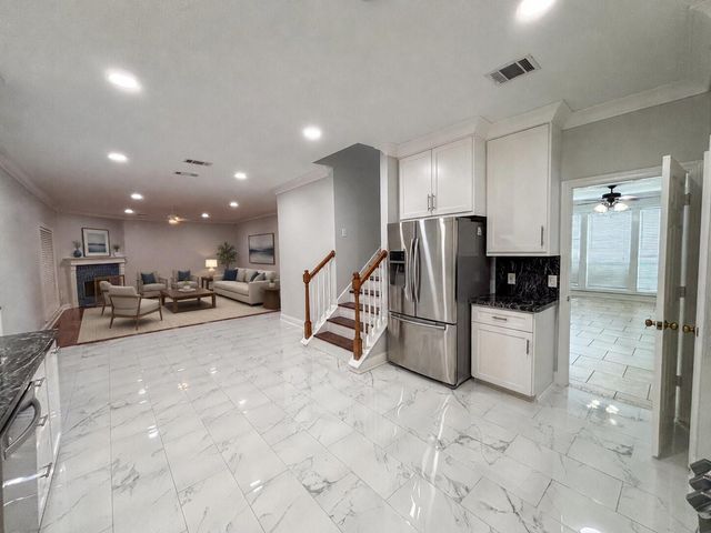 19207 Poplar Trails Lane, Tomball, TX 77375