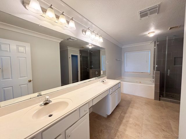 19207 Poplar Trails Lane, Tomball, TX 77375