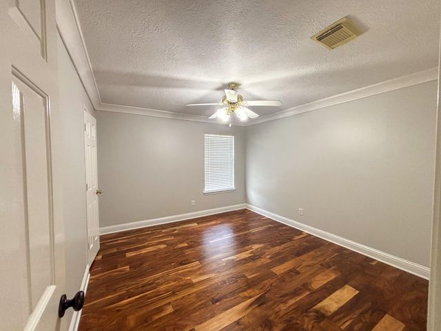 19207 Poplar Trails Lane, Tomball, TX 77375