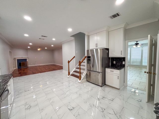 19207 Poplar Trails Lane, Tomball, TX 77375