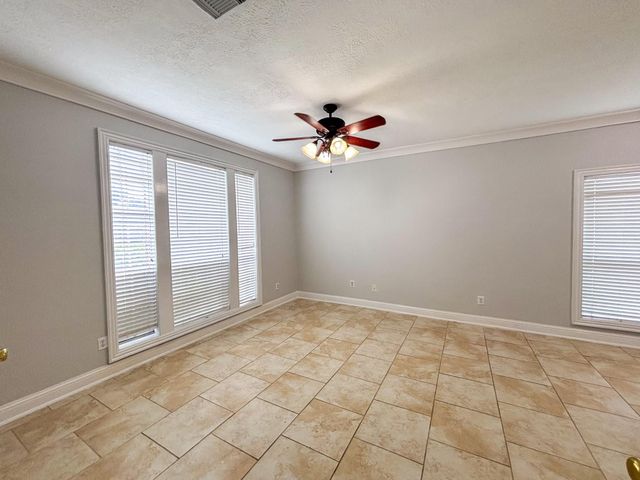 19207 Poplar Trails Lane, Tomball, TX 77375