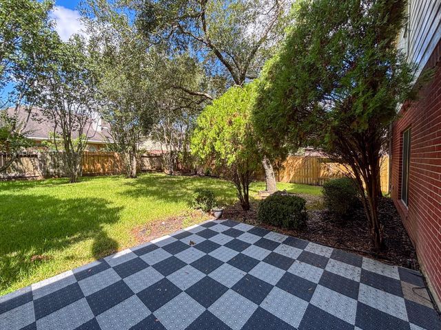 19207 Poplar Trails Lane, Tomball, TX 77375