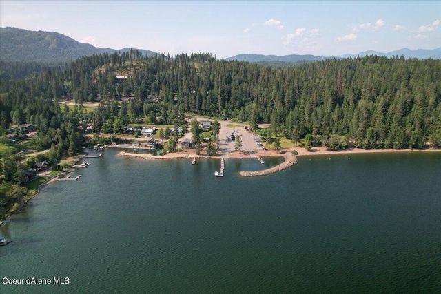 577 Midas Dr, Sagle, ID 83860