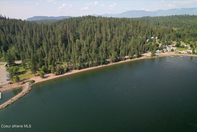 577 Midas Dr, Sagle, ID 83860
