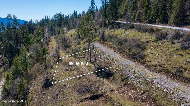 577 Midas Dr, Sagle, ID 83860