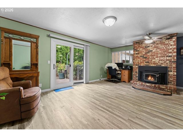 685 Sw 20TH Cir, Troutdale, OR 97060