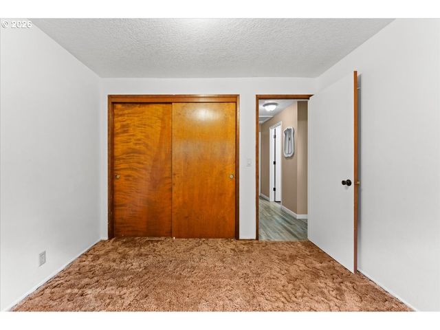 685 Sw 20TH Cir, Troutdale, OR 97060