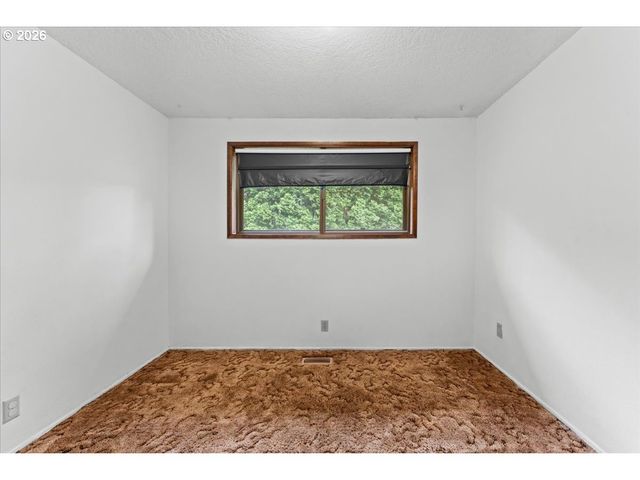 685 Sw 20TH Cir, Troutdale, OR 97060