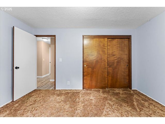 685 Sw 20TH Cir, Troutdale, OR 97060
