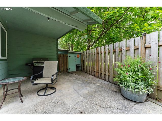 685 Sw 20TH Cir, Troutdale, OR 97060