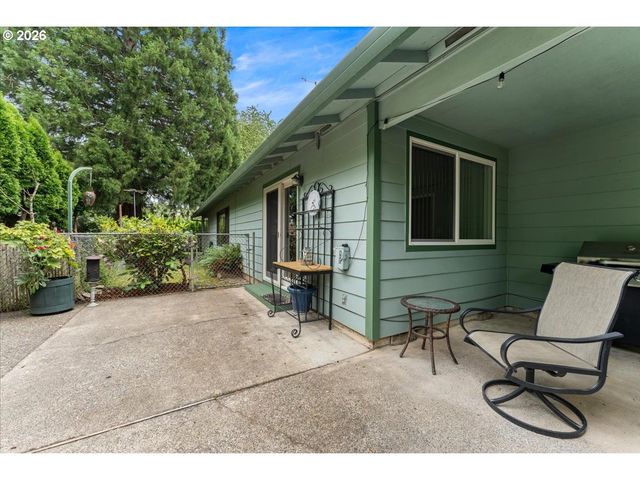 685 Sw 20TH Cir, Troutdale, OR 97060