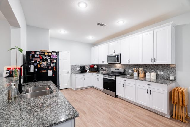 7309 Hobby Wind Ridge Drive, Houston, TX 77075