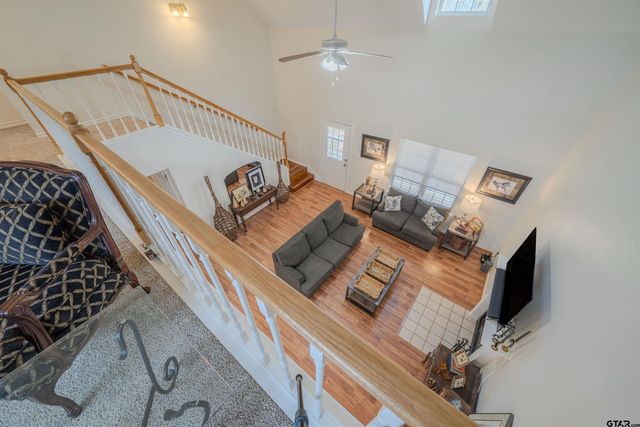 221 Butternut Glen, Holly Lake Ranch, TX 75765