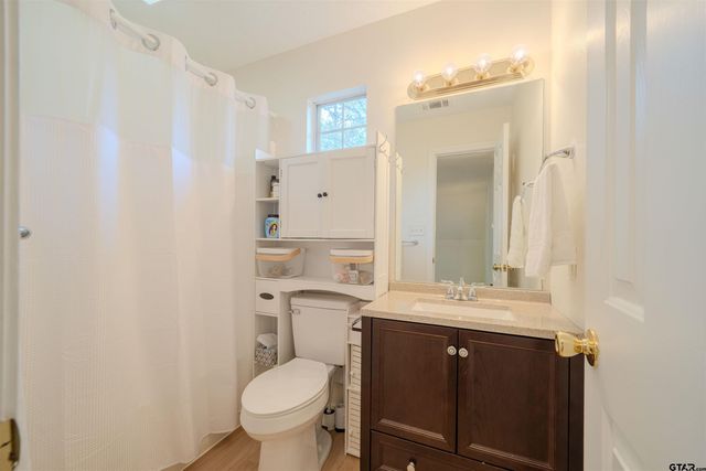 221 Butternut Glen, Holly Lake Ranch, TX 75765