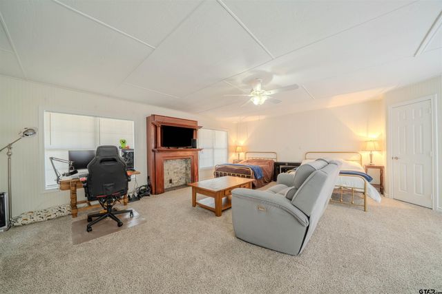 221 Butternut Glen, Holly Lake Ranch, TX 75765