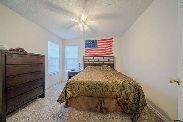 221 Butternut Glen, Holly Lake Ranch, TX 75765