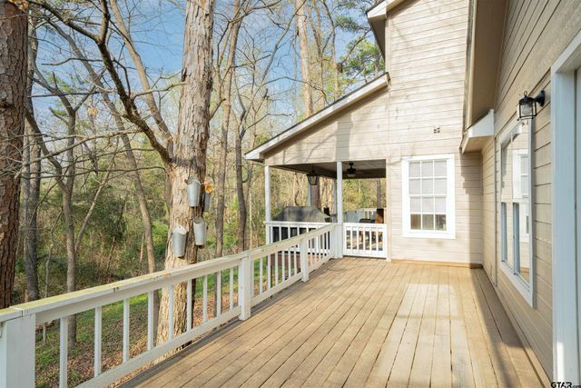 221 Butternut Glen, Holly Lake Ranch, TX 75765