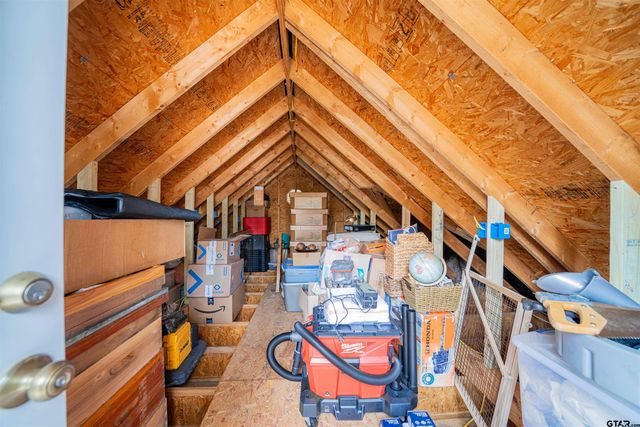 221 Butternut Glen, Holly Lake Ranch, TX 75765