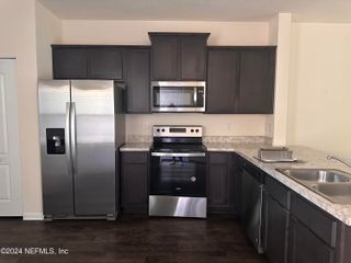 7825 ECHO SPRINGS Road, Jacksonville, FL 32256