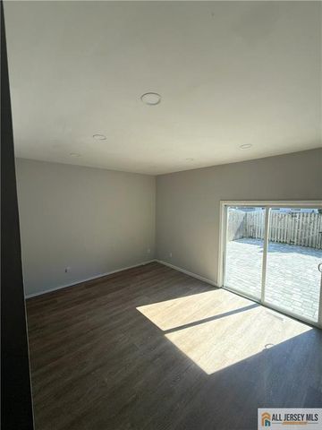 34 Deerfield Lane, Jamesburg, NJ 08831