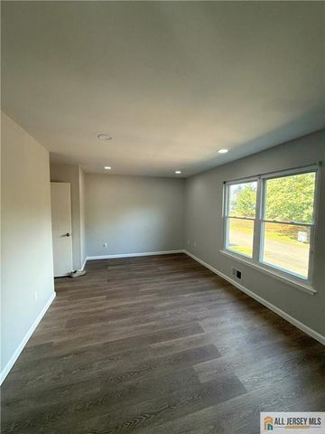34 Deerfield Lane, Jamesburg, NJ 08831