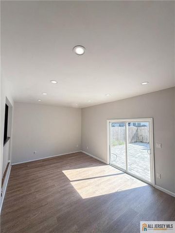 34 Deerfield Lane, Jamesburg, NJ 08831