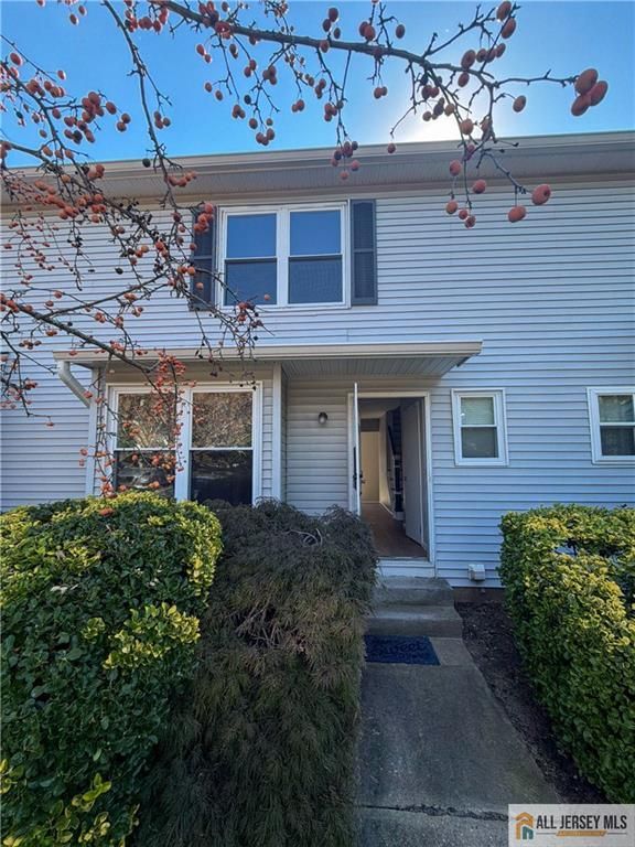 34 Deerfield Lane, Jamesburg, NJ 08831