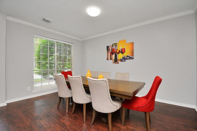 2322 Lord Nelson Drive, Seabrook, TX 77586