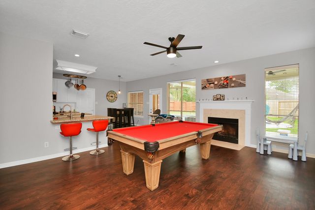 2322 Lord Nelson Drive, Seabrook, TX 77586