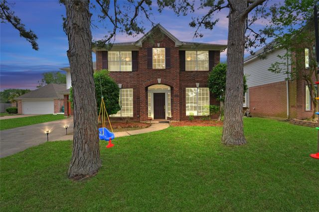 2322 Lord Nelson Drive, Seabrook, TX 77586