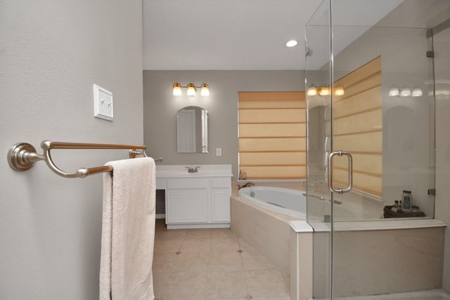 2322 Lord Nelson Drive, Seabrook, TX 77586