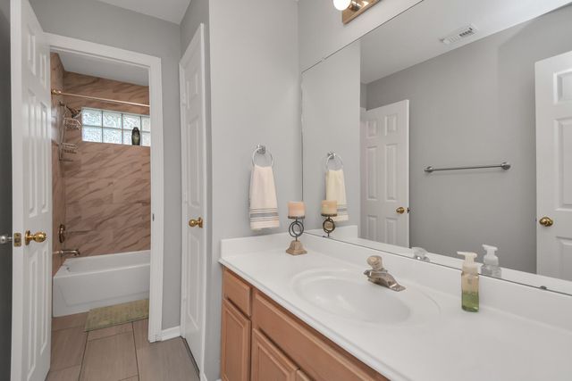 2322 Lord Nelson Drive, Seabrook, TX 77586