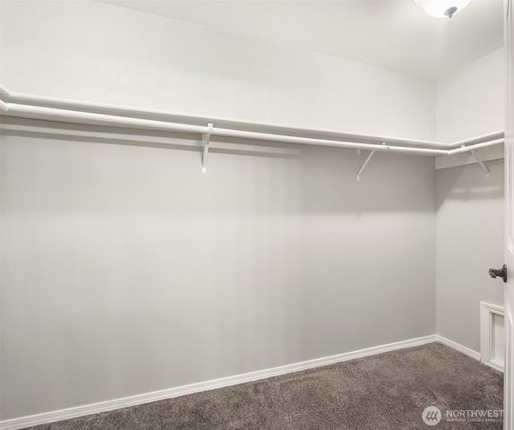 8826 E Meadow Lake Drive, Snohomish, WA 98290