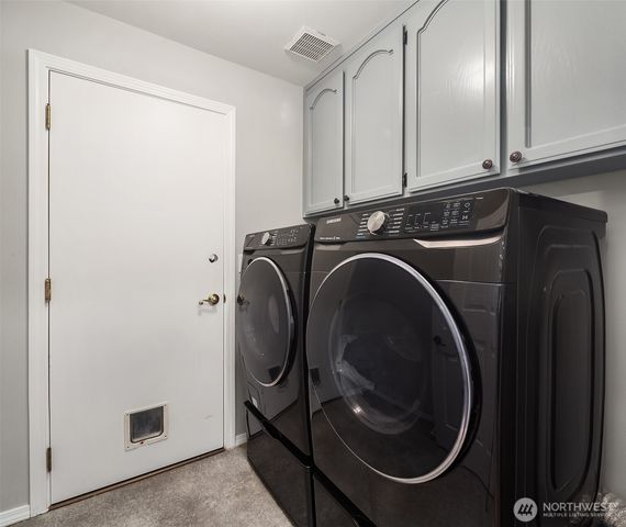 8826 E Meadow Lake Drive, Snohomish, WA 98290