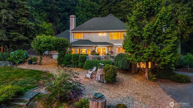 8826 E Meadow Lake Drive, Snohomish, WA 98290