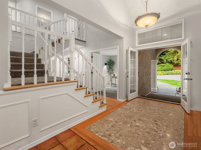 8826 E Meadow Lake Drive, Snohomish, WA 98290